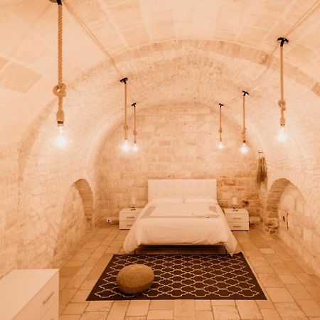 A Stare - Stone Apartment In The Historic Center - มอลเฟตตา ภายนอก รูปภาพ