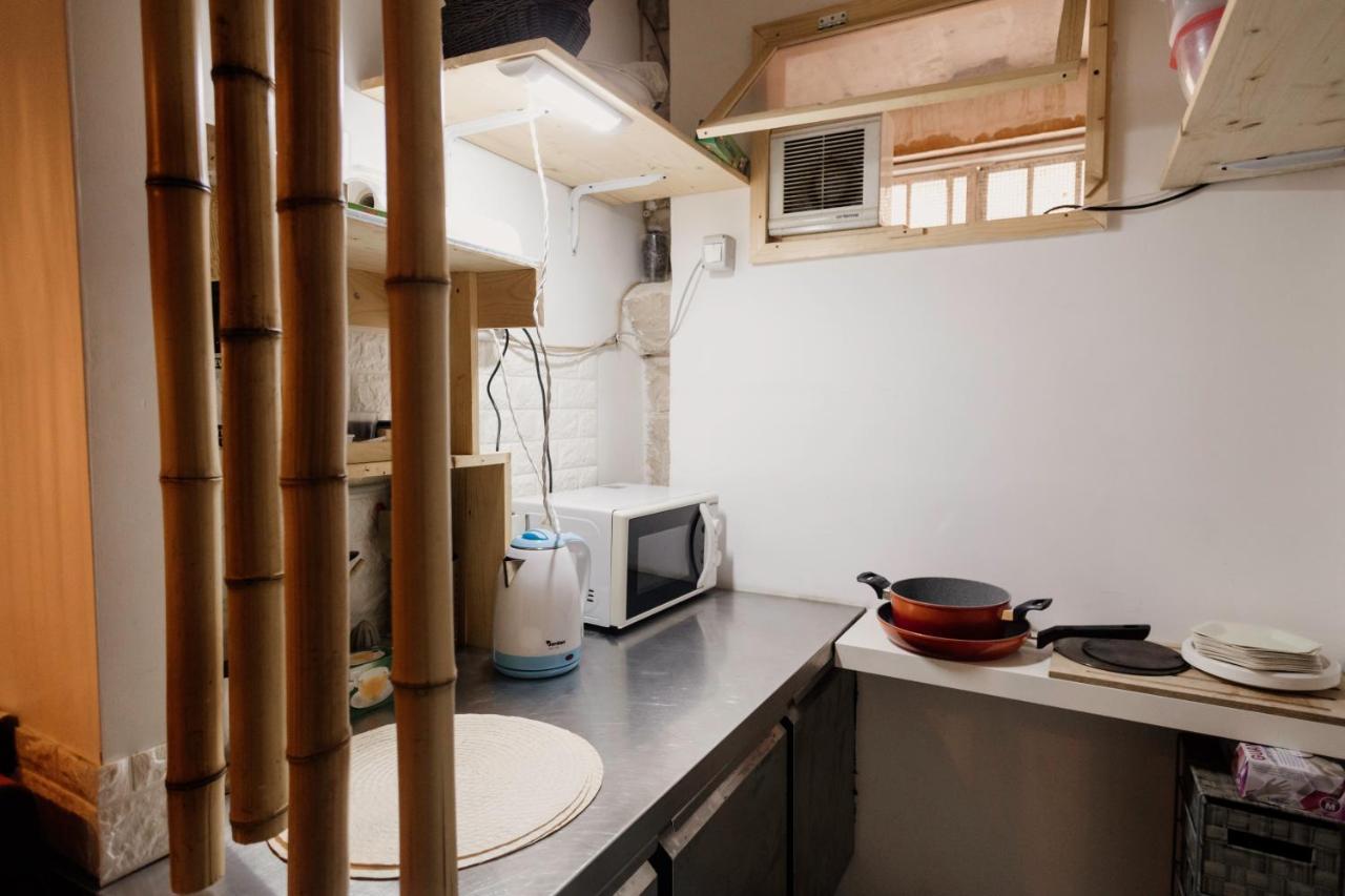 A Stare - Stone Apartment In The Historic Center - มอลเฟตตา ภายนอก รูปภาพ