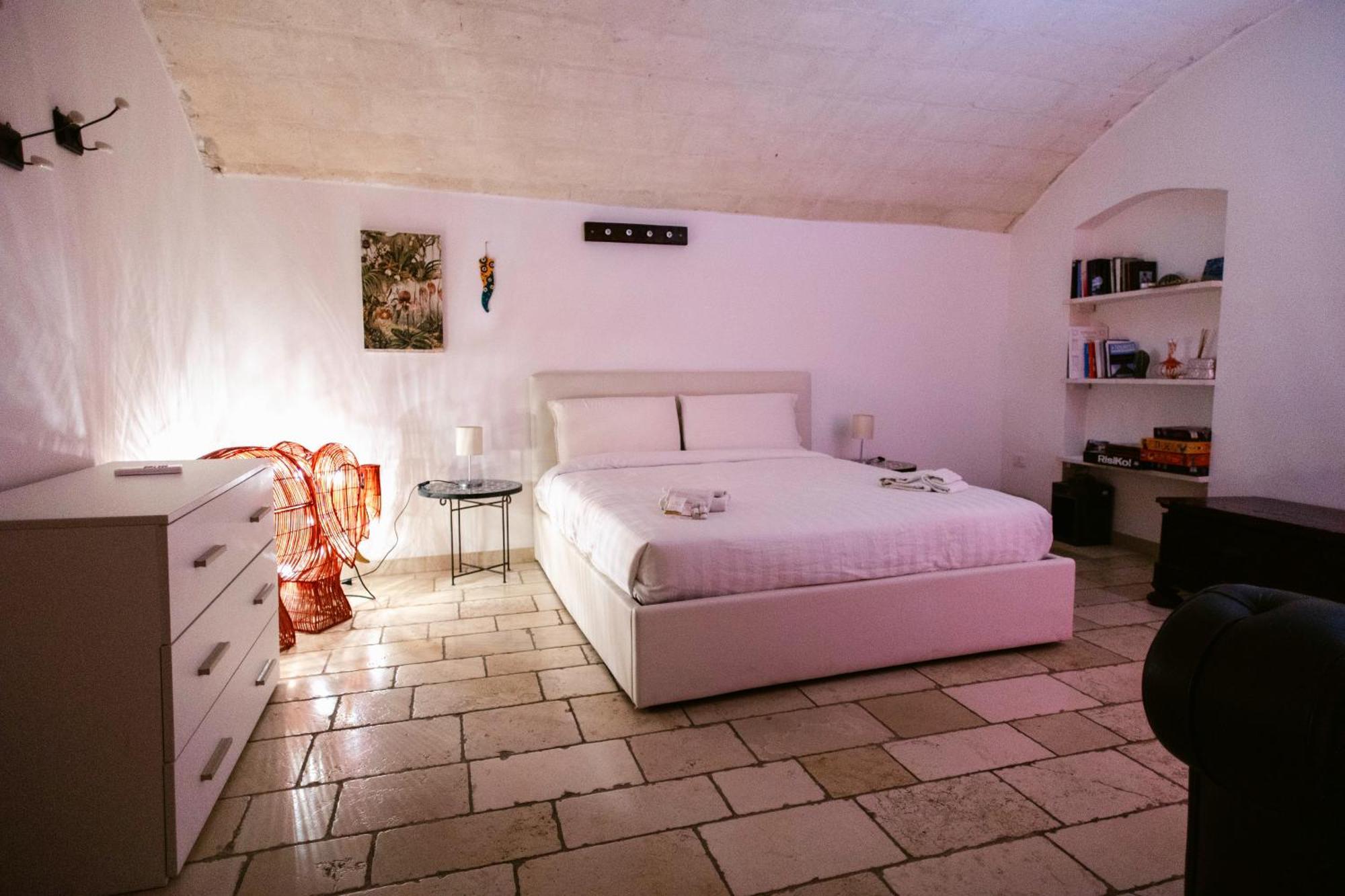 A Stare - Stone Apartment In The Historic Center - มอลเฟตตา ภายนอก รูปภาพ